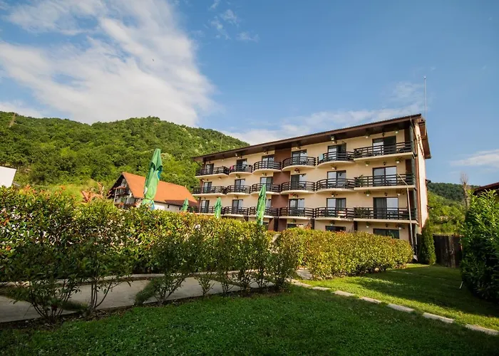 Pensiunea Danubia Ieşelniţa